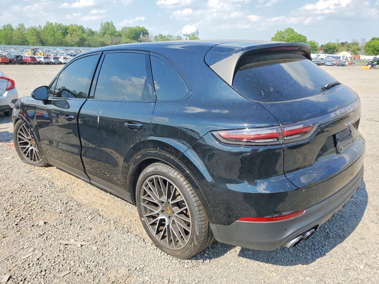 2020 PORSCHE CAYENNE