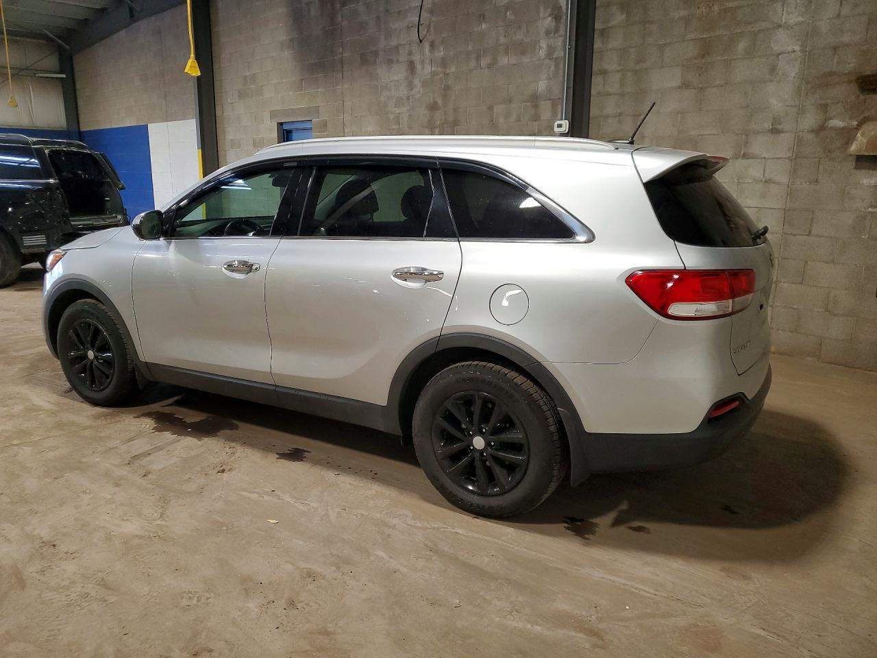 2018 KIA SORENTO L, LX