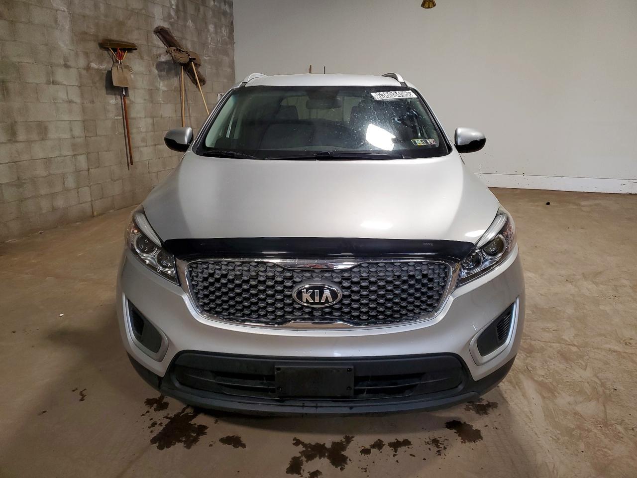 2018 KIA SORENTO L, LX