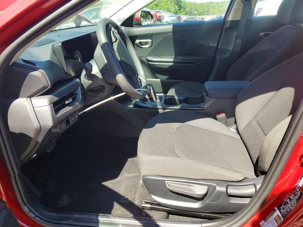 2026 KIA K4 LX, LXS