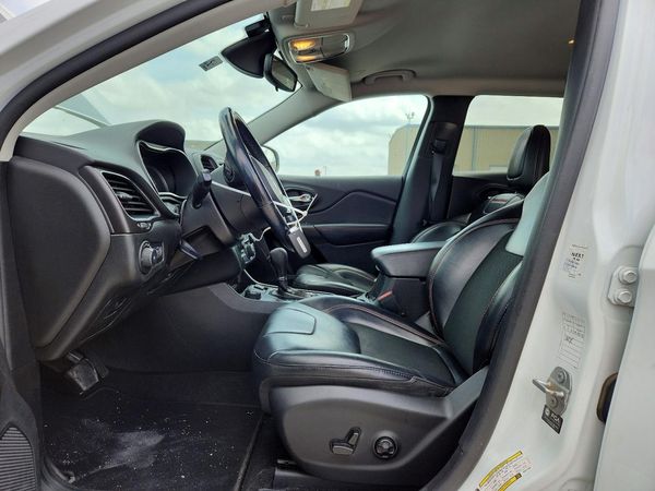 2021 JEEP CHEROKEE TRAILHAWK 4X4