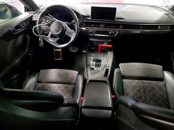 2018 AUDI S5