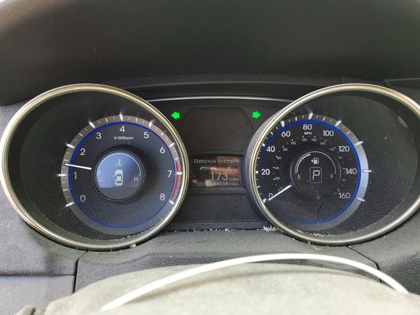 2012 HYUNDAI SONATA Middle-low level