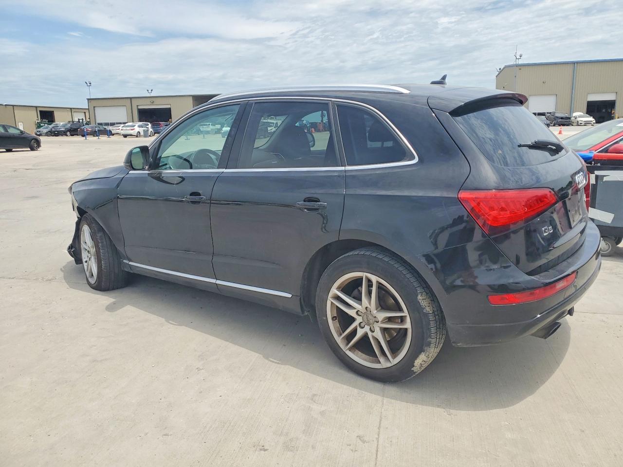 2013 AUDI Q5 Premium Plus
