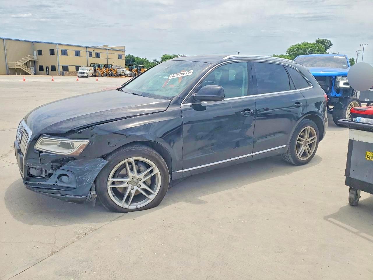 2013 AUDI Q5 Premium Plus