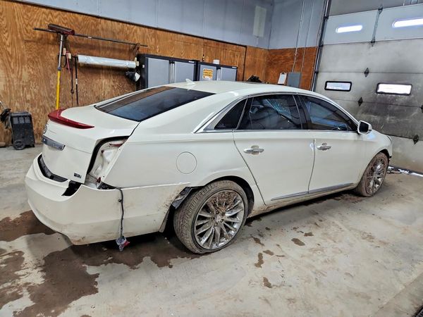 2013 CADILLAC XTS