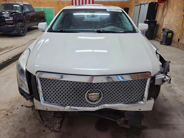 2013 CADILLAC XTS