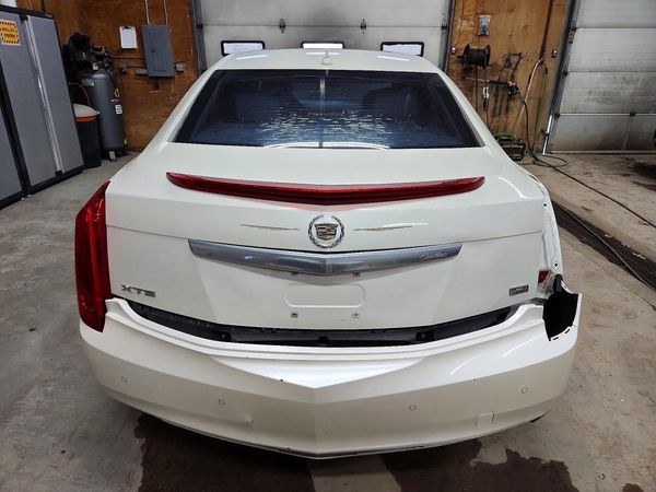 2013 CADILLAC XTS