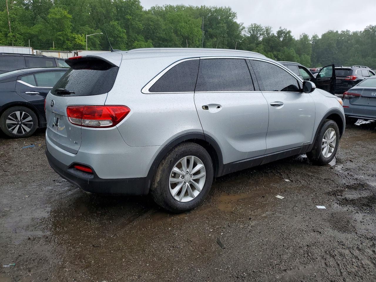 2017 KIA SORENTO L, LX