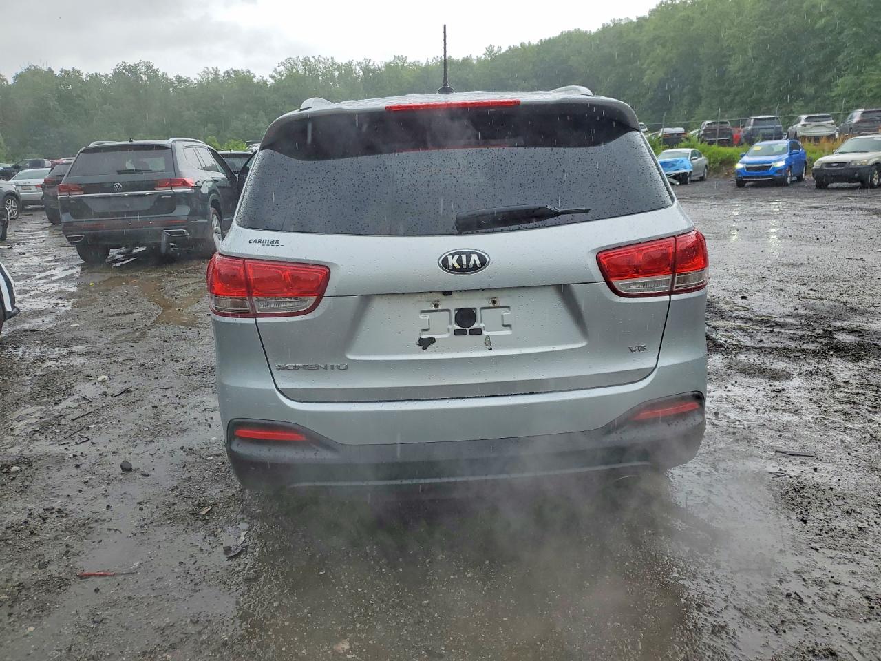 2017 KIA SORENTO L, LX