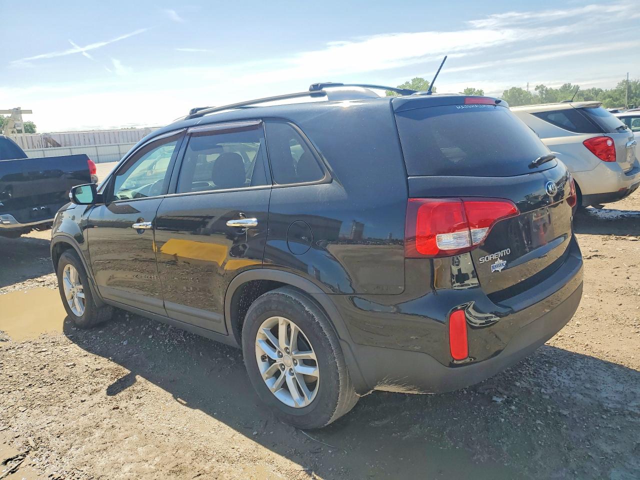 2015 KIA SORENTO GL