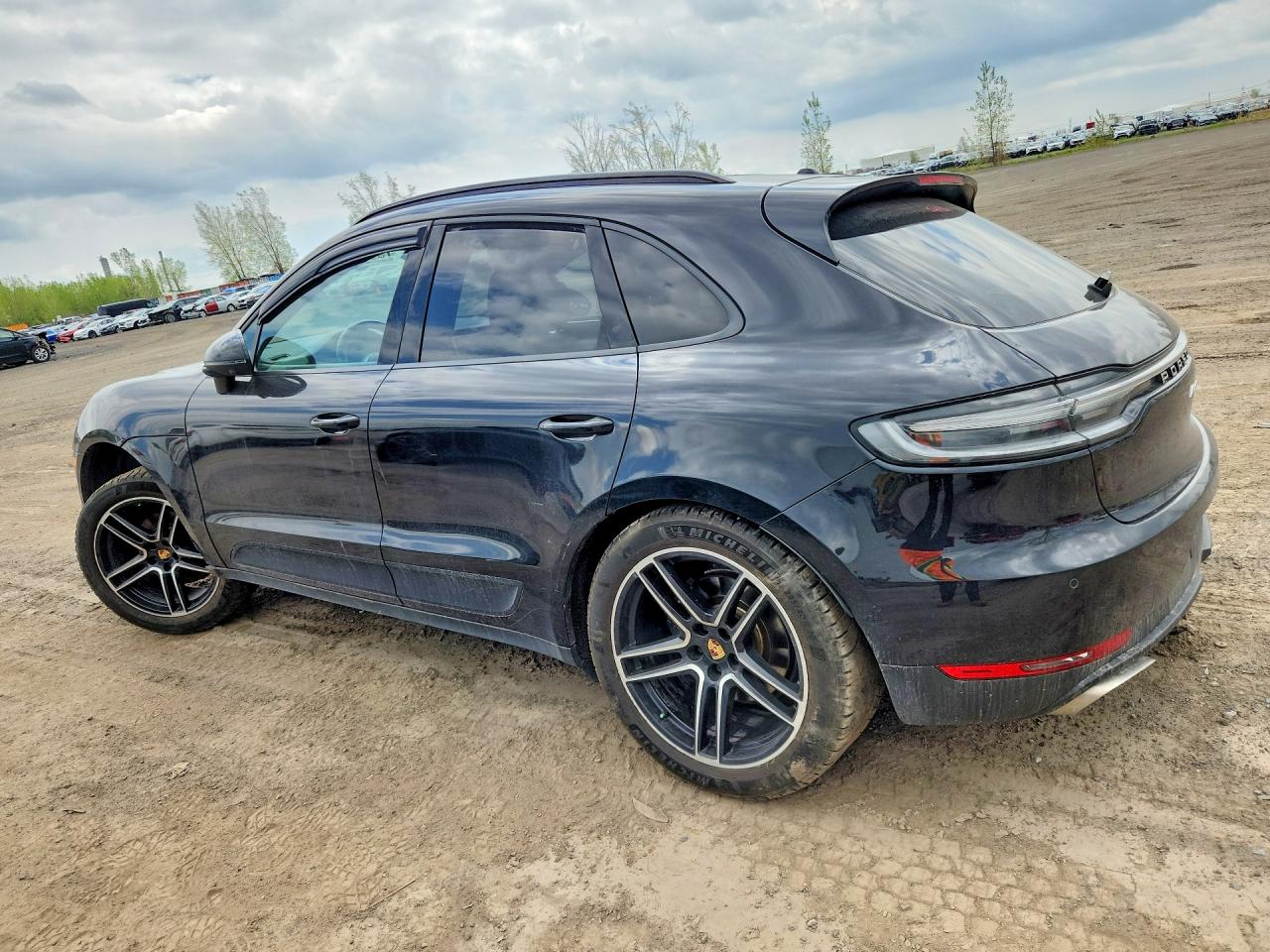 2020 PORSCHE MACAN