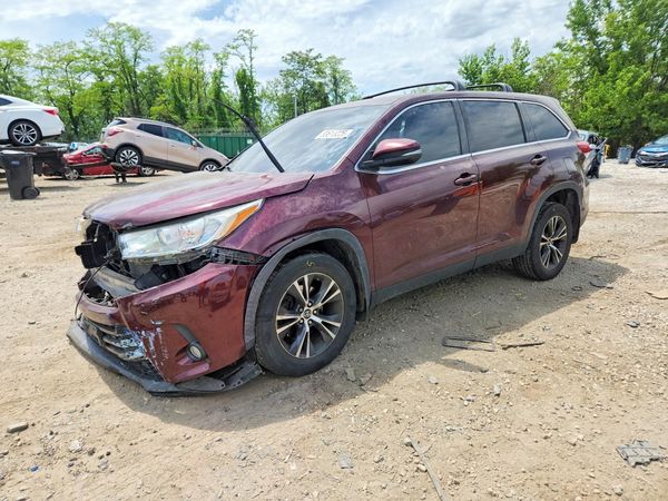 2019 TOYOTA HIGHLANDER LE/LE Plus
