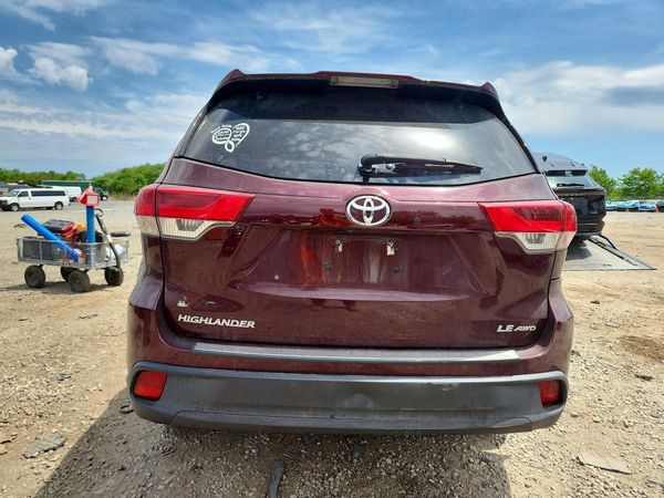 2019 TOYOTA HIGHLANDER LE/LE Plus