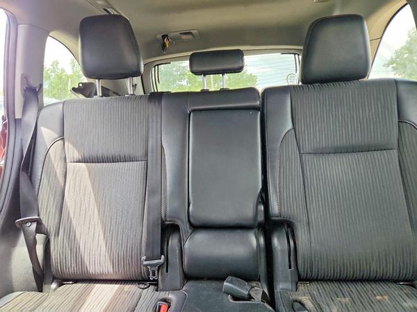 2019 TOYOTA HIGHLANDER LE/LE Plus