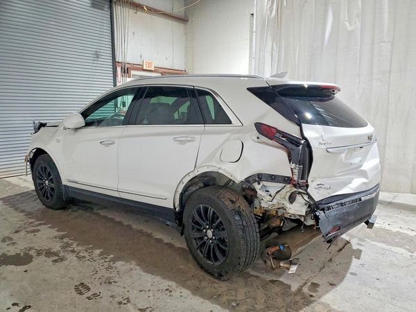 2017 CADILLAC XT5