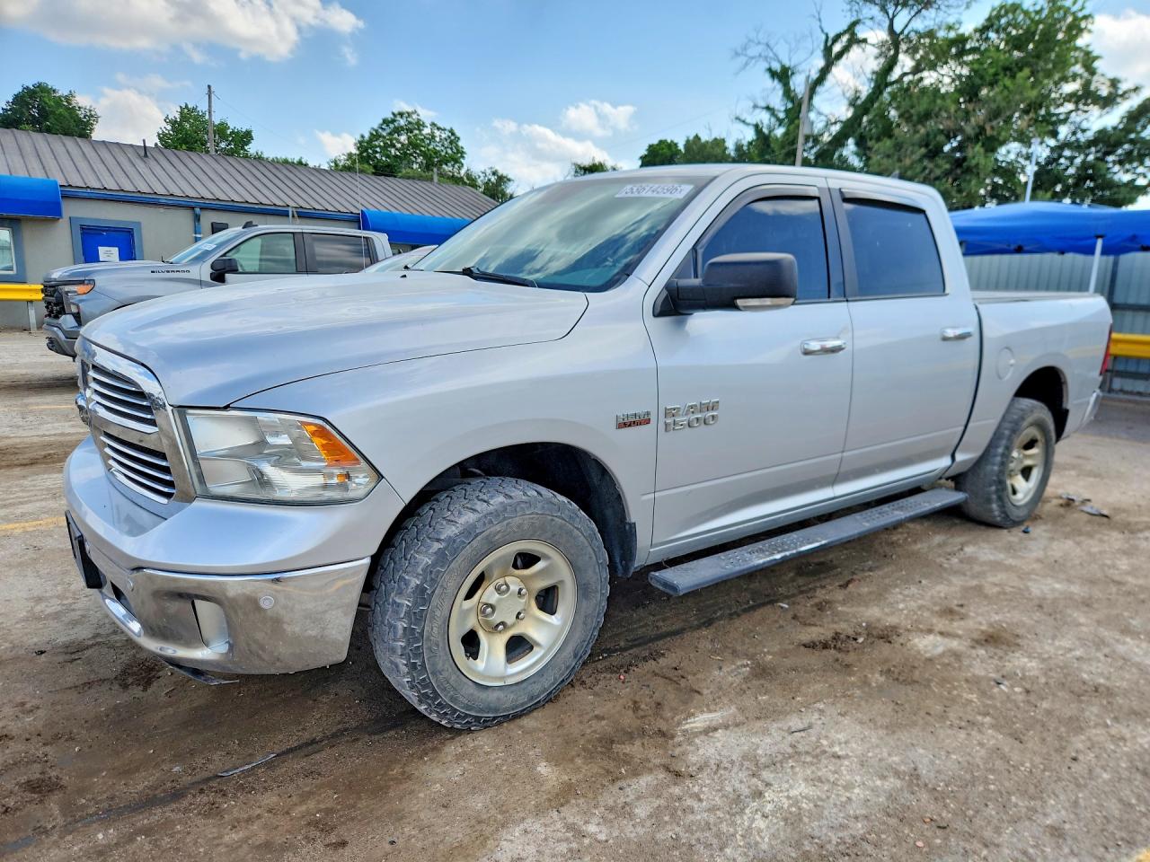 2016 RAM 1500 SLT