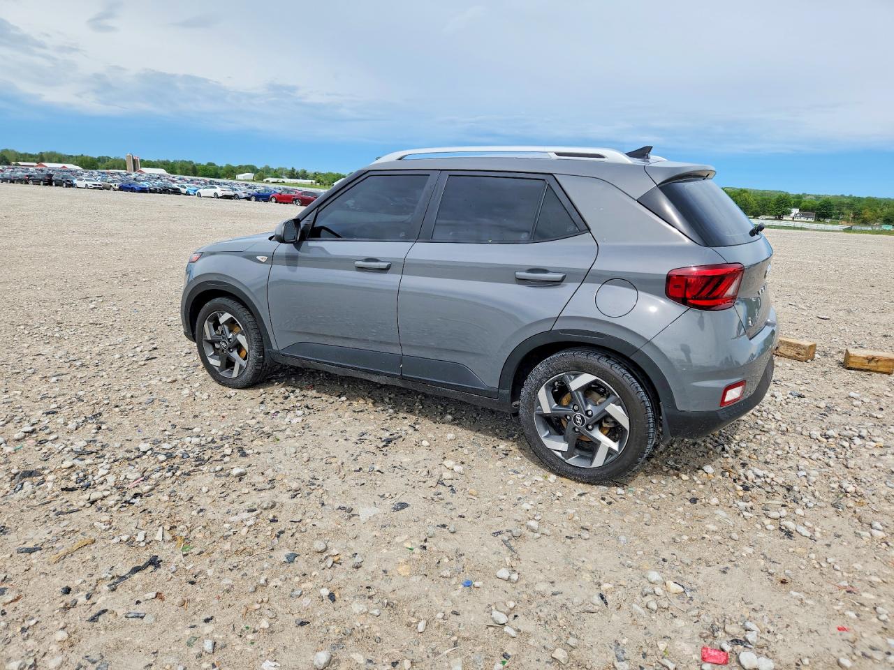 2021 HYUNDAI VENUE SEL & Denim