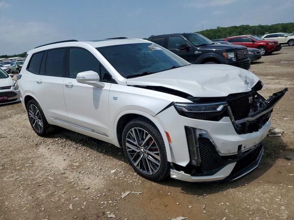 2022 CADILLAC XT6 Sport Platinum — Passenger 3/4