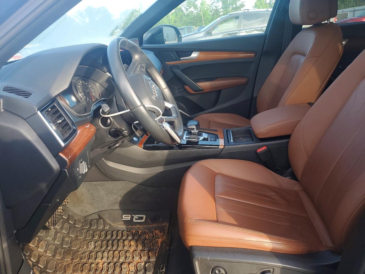 2022 AUDI Q5 S Line quattro Premium