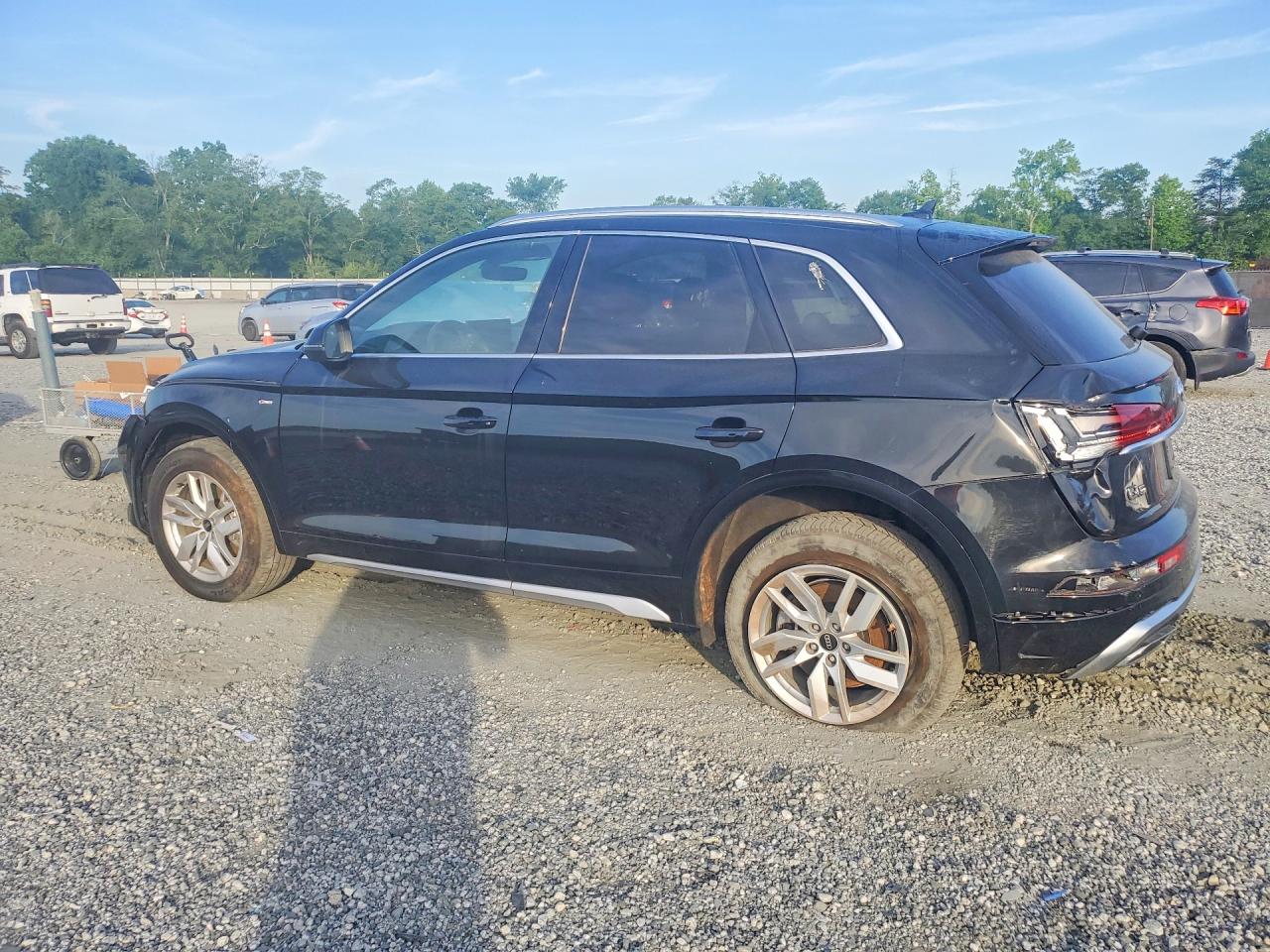 2022 AUDI Q5 S Line quattro Premium