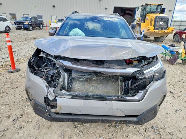 2025 SUBARU FORESTER Premium Base