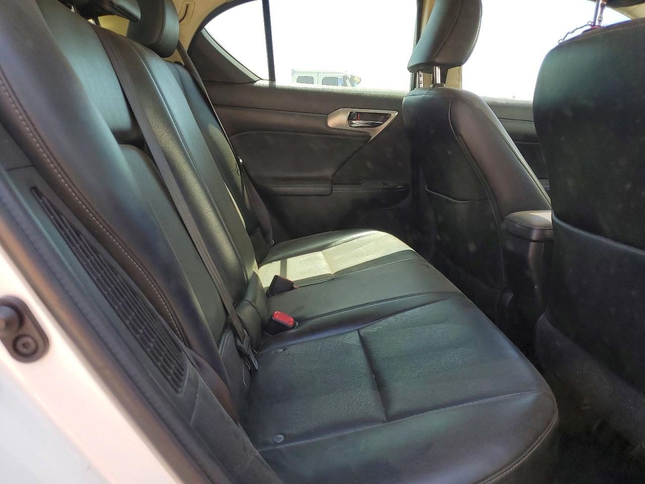 2015 LEXUS CT 200h