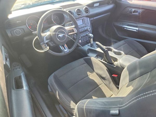 2017 FORD MUSTANG V6 Coupe