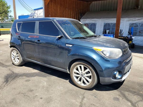 2017 KIA SOUL Plus