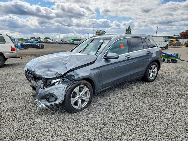 2018 MERCEDES-BENZ GLC GLC 300-4M