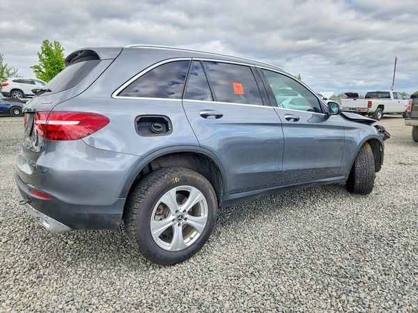 2018 MERCEDES-BENZ GLC GLC 300-4M