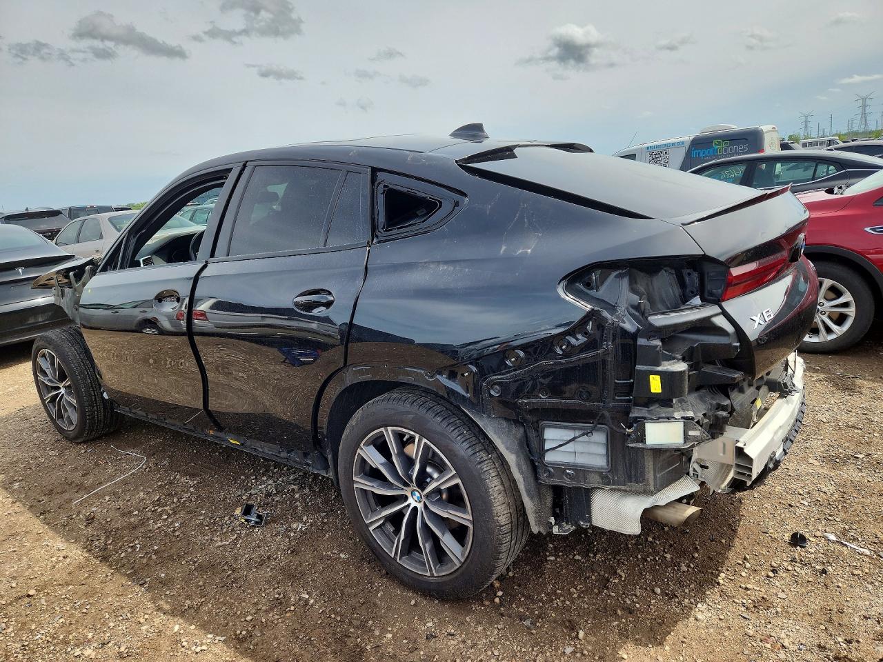 2023 BMW X6 xDrive40i