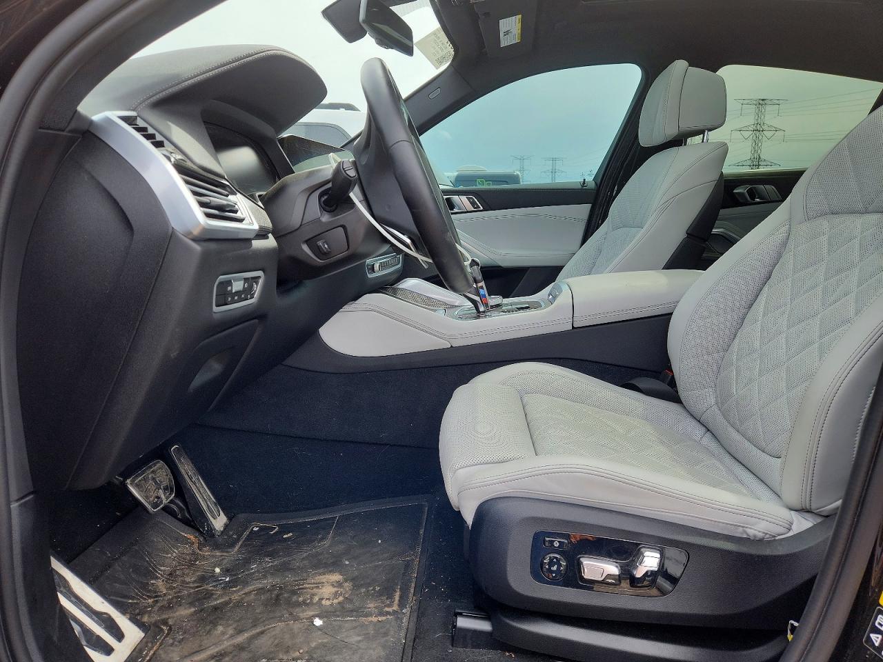 2023 BMW X6 xDrive40i