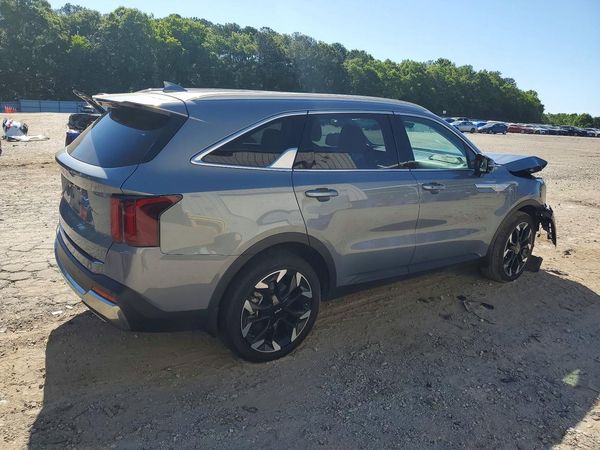 2025 KIA SORENTO