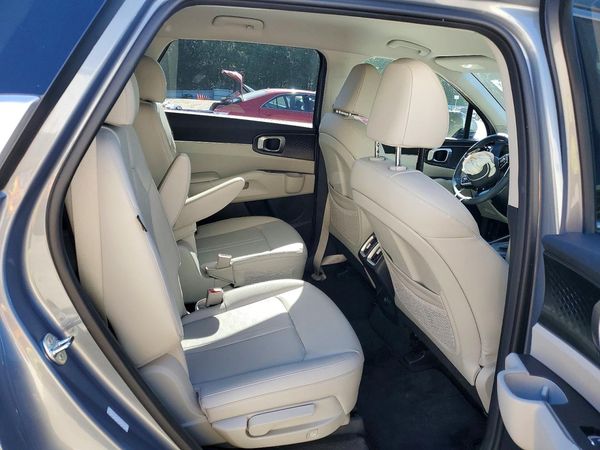2025 KIA SORENTO