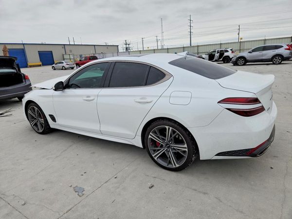2025 GENESIS G70