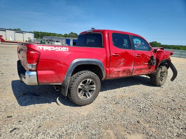 2016 TOYOTA TACOMA