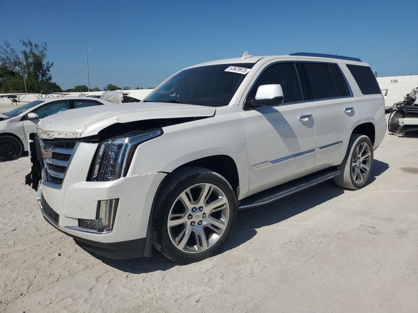2017 CADILLAC ESCALADE