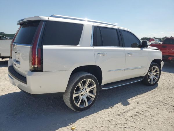 2017 CADILLAC ESCALADE