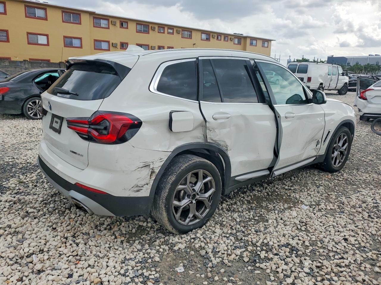 2024 BMW X3 sDrive30i