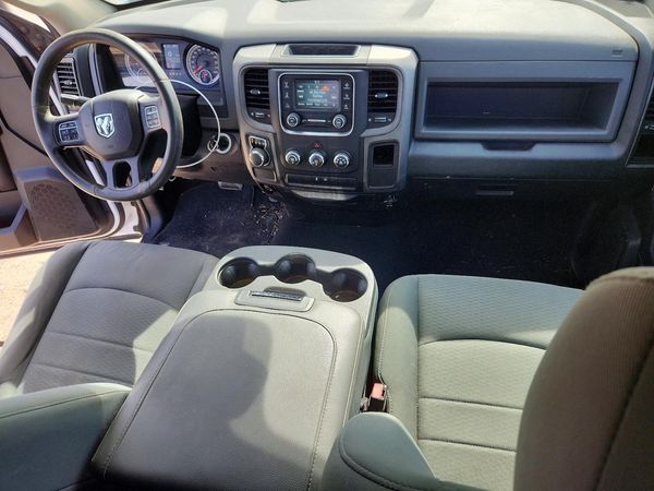 2016 RAM 1500 ST QUAD CAB 4X2