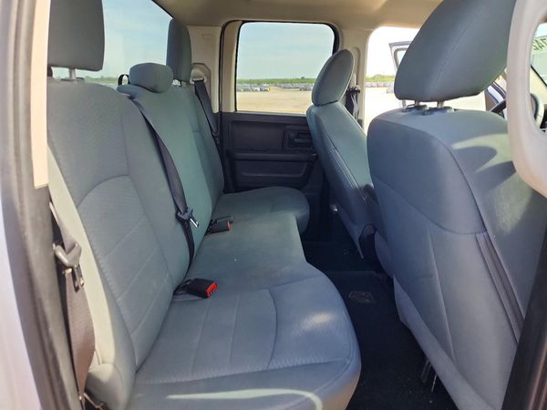 2016 RAM 1500 ST QUAD CAB 4X2