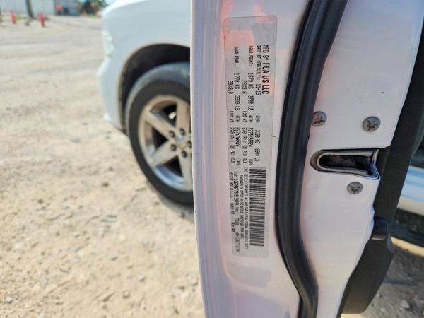 2016 RAM 1500 ST QUAD CAB 4X2