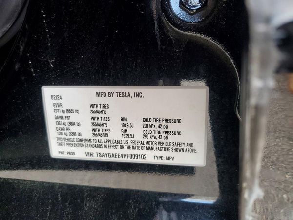 2024 TESLA MODEL Y