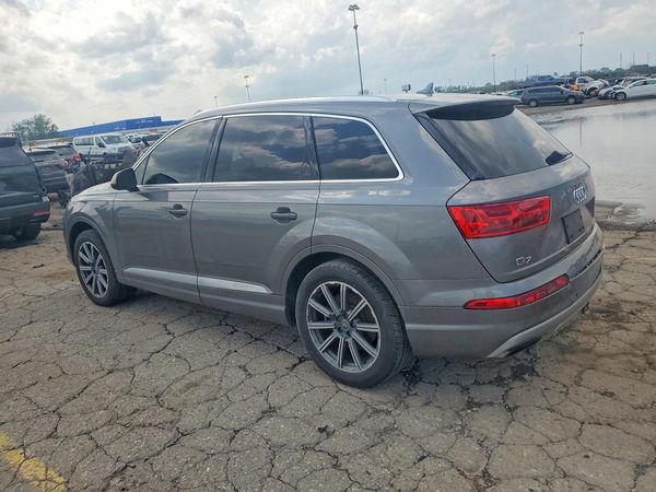 2017 AUDI Q7 quattro Premium Plus