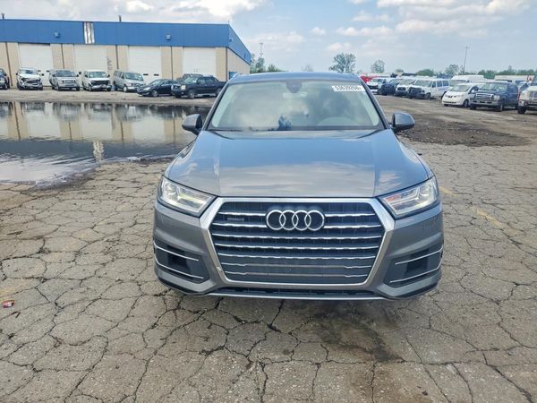 2017 AUDI Q7 quattro Premium Plus