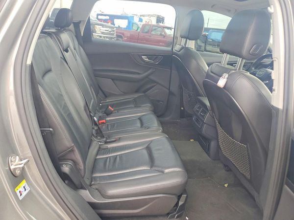 2017 AUDI Q7 quattro Premium Plus