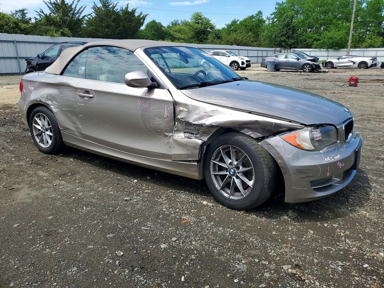 2011 BMW 128