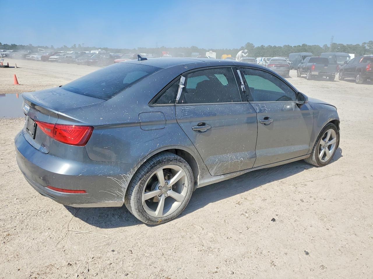 2016 AUDI A3
