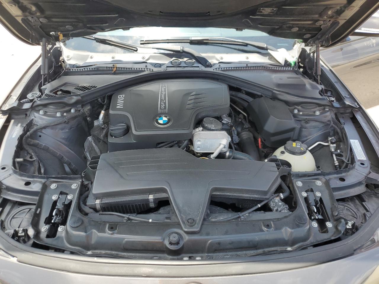 2015 BMW 320